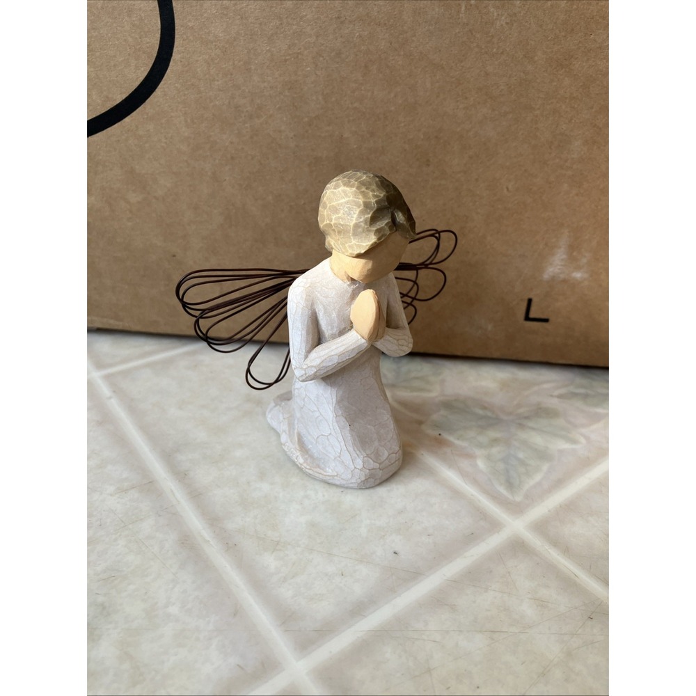 Willow‎ Tree Angel Of Prayer Figurine 4" Height 2013 Susan Lordi Praying Angel